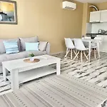 شقة In Complex Sunny Island Deluxe تشيرنوموريتس