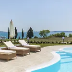 In Complex Sunny Island Deluxe شقة