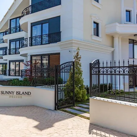 In Complex Sunny Island Deluxe