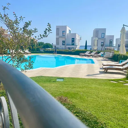 In Complex Sunny Island Deluxe شقة *