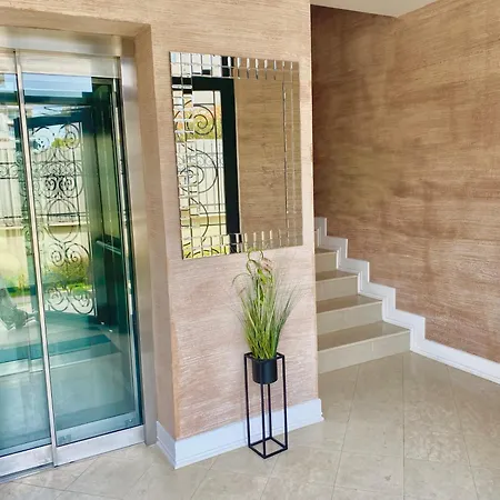 In Complex Sunny Island Deluxe شقة تشيرنوموريتس