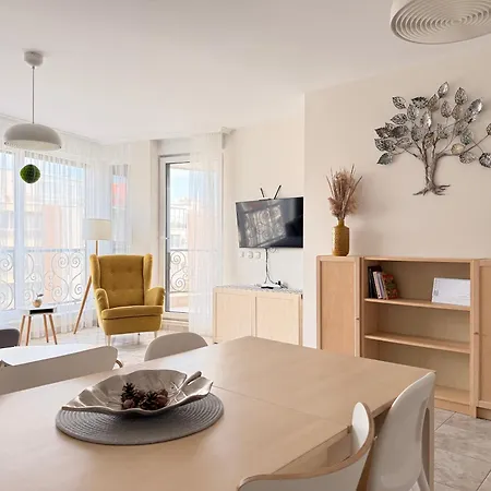 In Complex Sunny Island Deluxe Daire