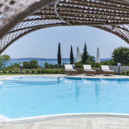 In Complex Sunny Island Deluxe شقة