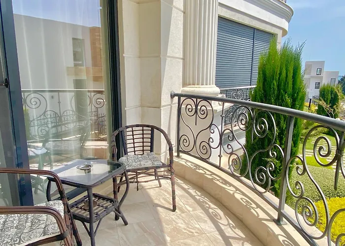 In Complex Sunny Island Deluxe *