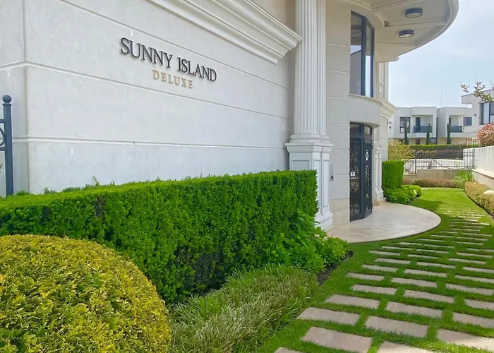 In Complex Sunny Island Deluxe