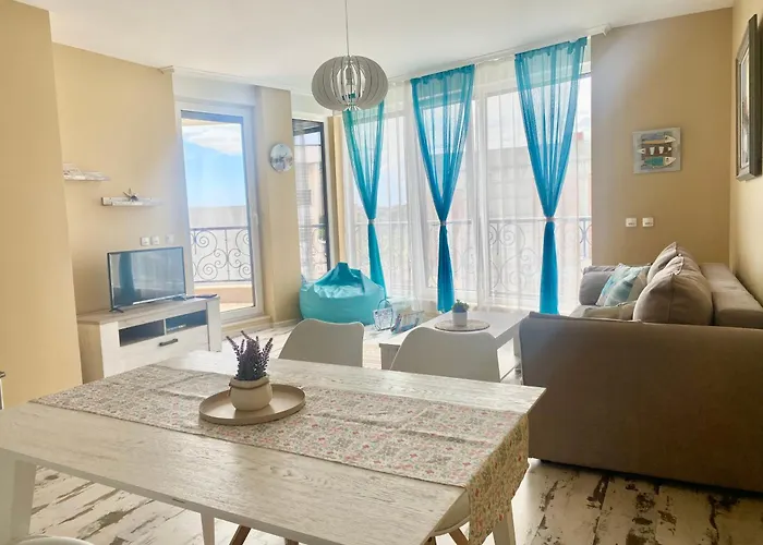 In Complex Sunny Island Deluxe Chernomorets