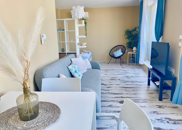 In Complex Sunny Island Deluxe * Chernomorets