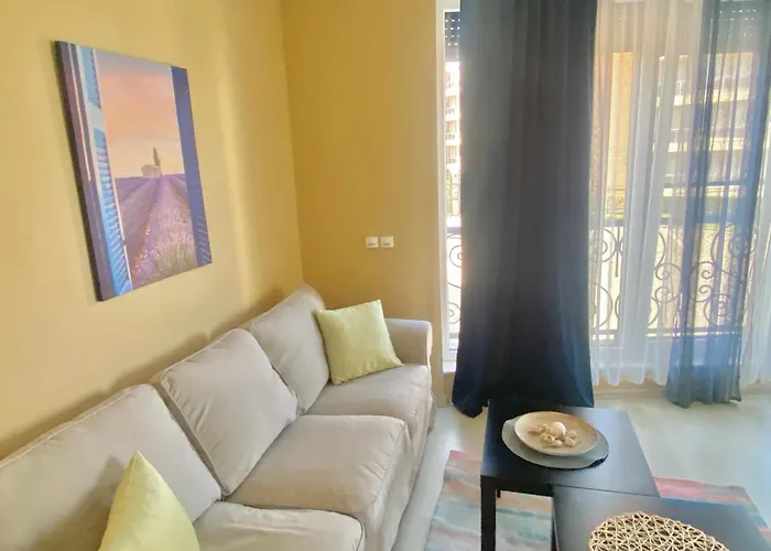 In Complex Sunny Island Deluxe Daire