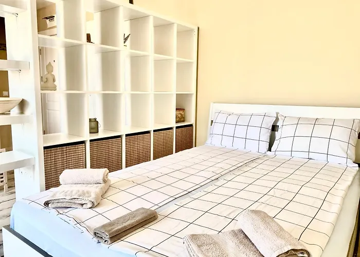 In Complex Sunny Island Deluxe * Chernomorets