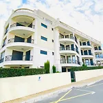 In Complex Sunny Island Deluxe Apartman