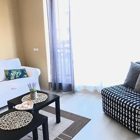 In Complex Sunny Island Deluxe Cernomoreț