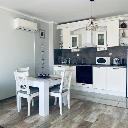 In Complex Sunny Island Deluxe Apartament *