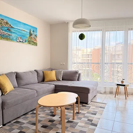 In Complex Sunny Island Deluxe Апартамент *