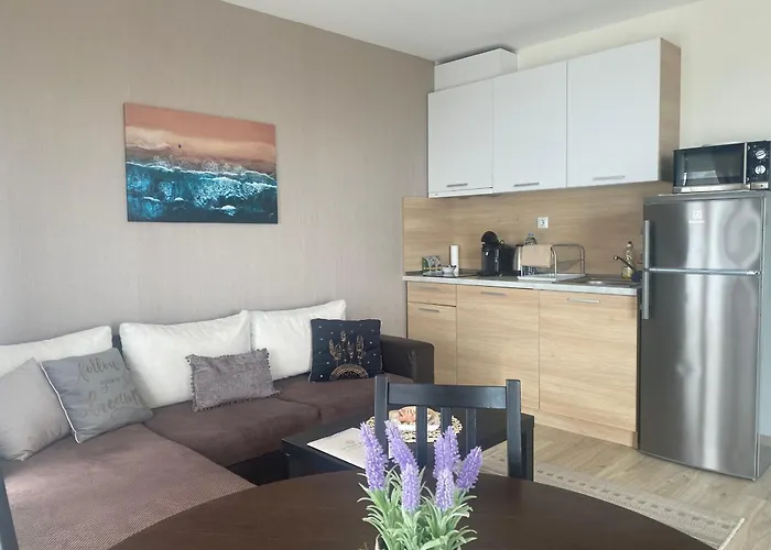 In Complex Sunny Island Deluxe Apartman