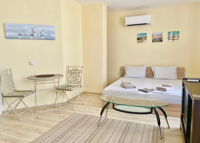 In Complex Sunny Island Deluxe Csernomorec