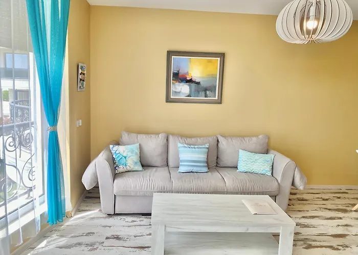 In Complex Sunny Island Deluxe Lejlighed